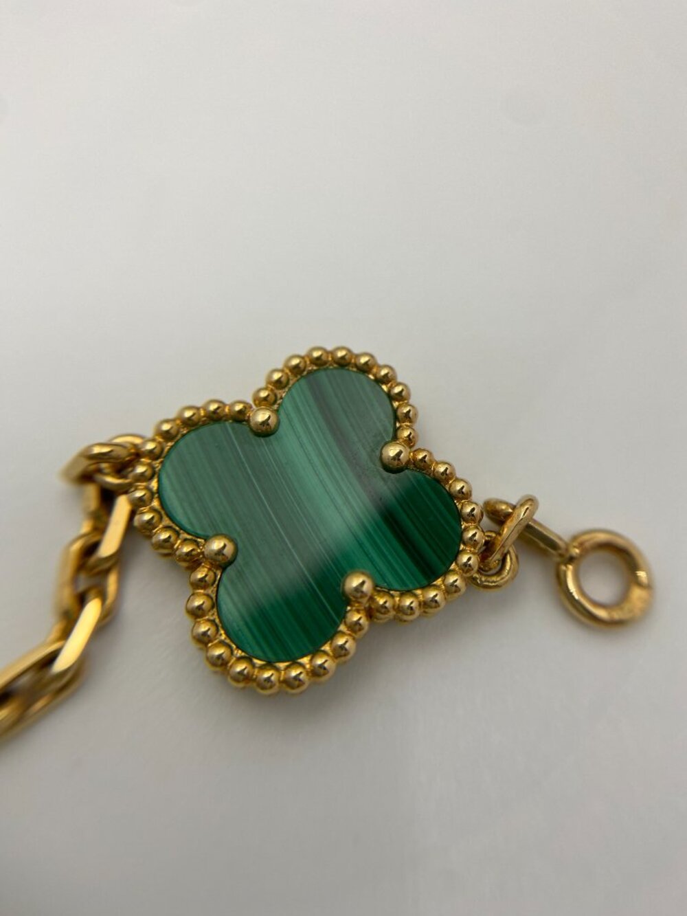 Authentic VCA Vintage Alhambra 5 Motif Malachite Gold Bracelet - Picture 4 of 9